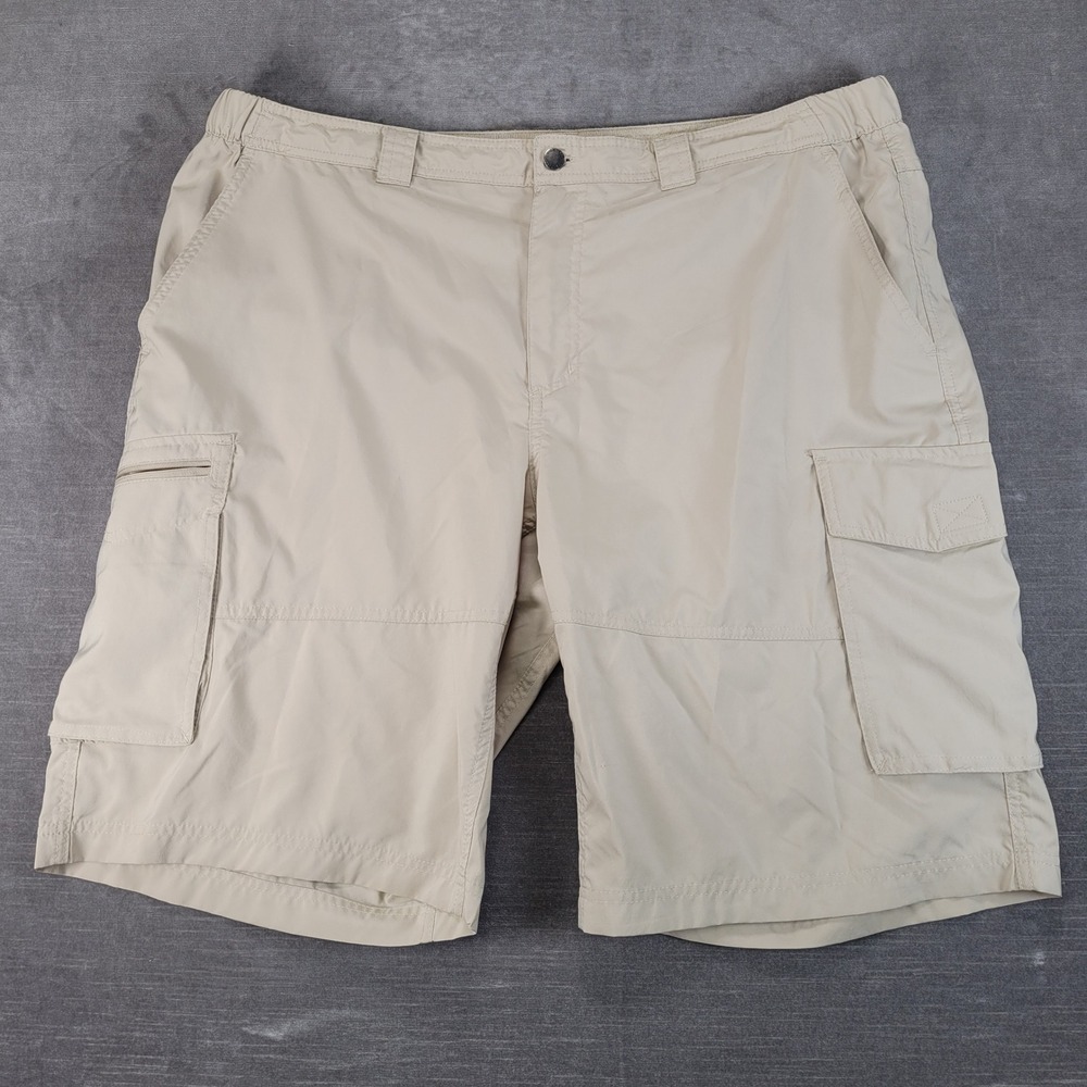 Columbia Mens Silver Ridge Cargo Shorts Tan Beige Size 42 Hiking Fishing Outdoor